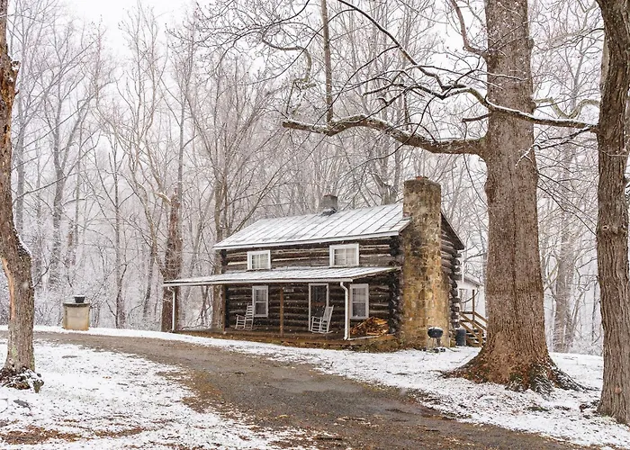 Graves Mountain Farm & Lodges