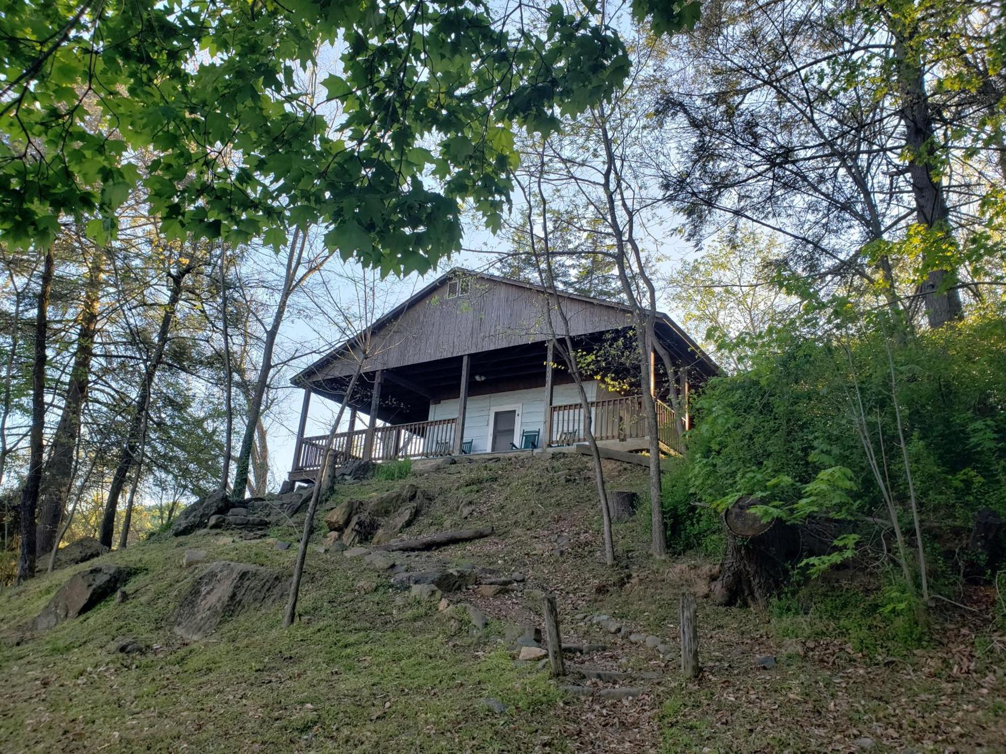 Graves Mountain Farm & Lodge *
