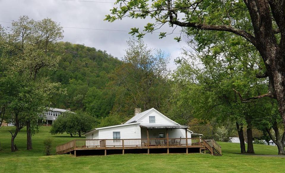 Lodge Graves Mountain Farm & *